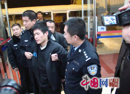太原警方千里追凶 杀人疑犯成都落网