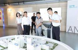 威海银保监局局长刘兰设一行莅临安然公司调研